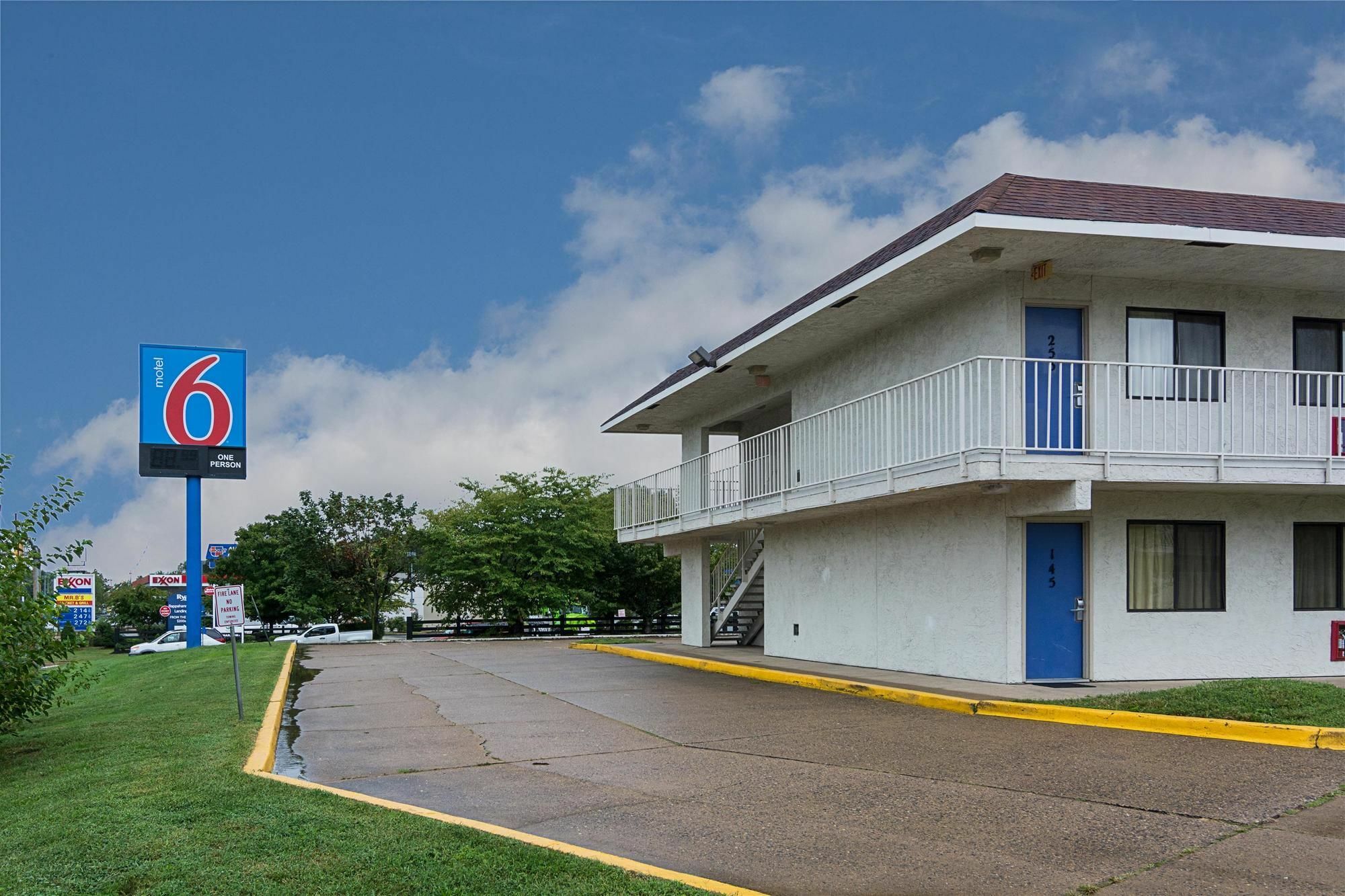 Motel 6 Fredericksburg, Va - North ภายนอก รูปภาพ